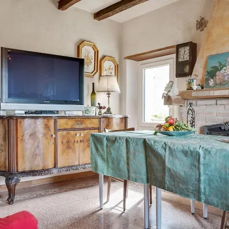Holiday home Soulful Holiday In Wth Garden Modena